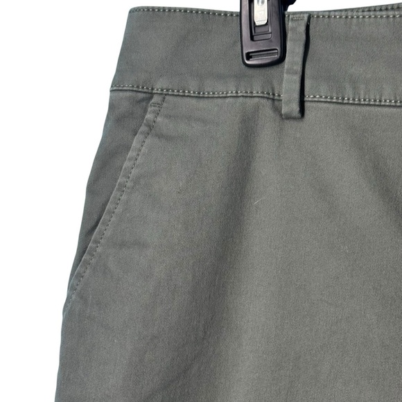 LOFT Green Ankle Cropped Pants - Picture 3 of 6